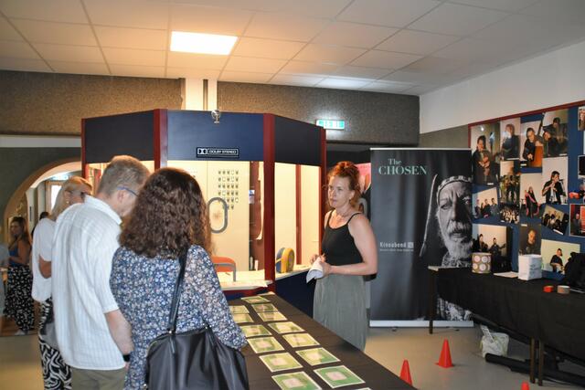 Julia Goluch führte die Gäste durch das Quiz des Infoabends | Foto: Cherelle Marek