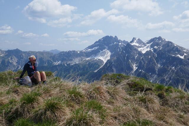 Am Scheibenkogel, in der Bildmitte der Faulkogel.  | Foto: Thomas Neuhold