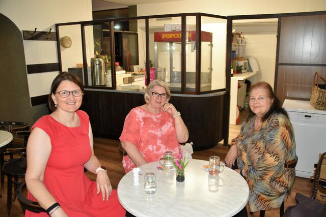 Gäste des Abends: Pamela Felgenhauer, Karin Minne und Eva Schwarz-Völkl | Foto: Cherelle Marek