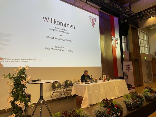 Der Tiroler Fußballverband tagt in Wattens. | Foto: Kristen Images