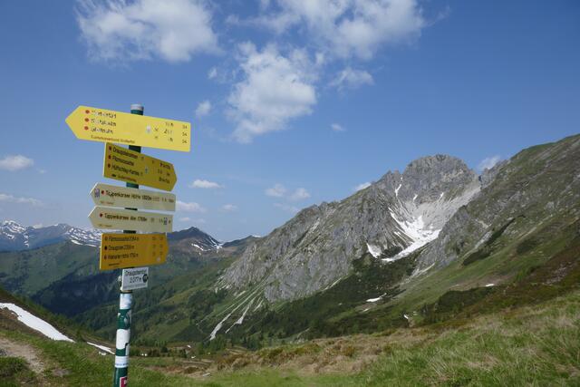 Im Draugsteintörl mit Blick auf den Draugstein.  | Foto: Thomas Neuhold