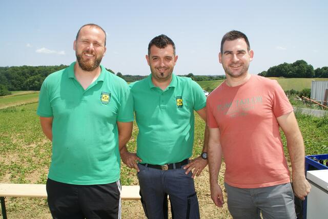 Bewirtung vor Ort. Gemeindemitglieder sorgten für kühle Getränke.