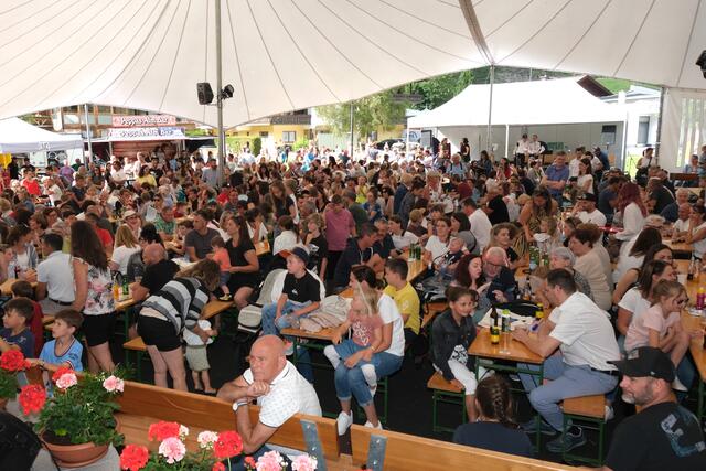 "Volles Haus" beim Open-Air der Landesmusikschule Ötztal