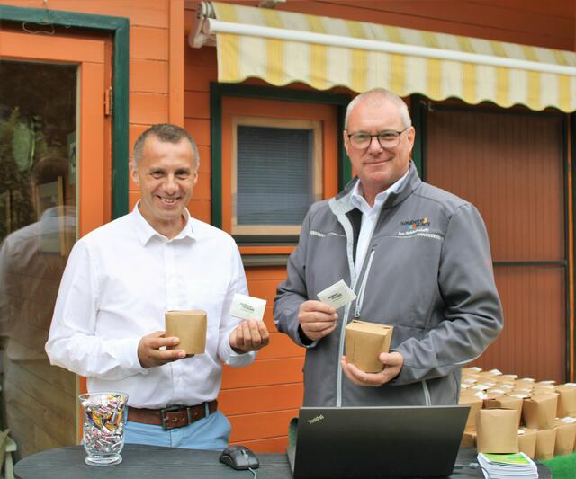 Beratung über richtige Abfallwirtschaft und Kompostierung fand man bei Manfred Seidl und Udo Wiesmüller | Foto: Claudia Seidl