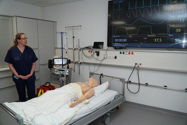 Der Campus Gesundheit ist modernst ausgestattet und bietet alle Voraussetzungen, um die angebotenen Pflegeausbildungen bestmöglich vermitteln zu können. | Foto: Reichel