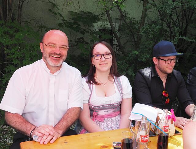 Pfarrer Mag. Martin Schönberger freute sich über die Gäste die der Einladung zum Pfarrfest gefolgt waren.