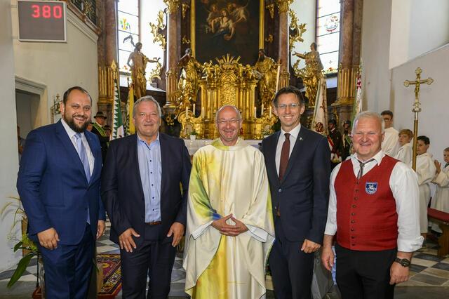 Mit den Bürgermeistern Christoph Grassmugg (Wildon), Franz Labugger (Lebring), Joachim Schnabel (Lang) und Wolfgang Neubauer (St.Georgen an der Stiefing) | Foto: Robert Sommerauer (www.pixelmaker.at) 