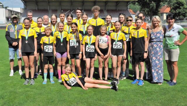 Die Athleten und Athletinnen des Nachwuchsmodells. | Foto: Pflanzl