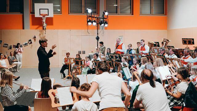 Viele Kinder spielten das erste Mal in der Öffentlichkeit. | Foto: Wutte