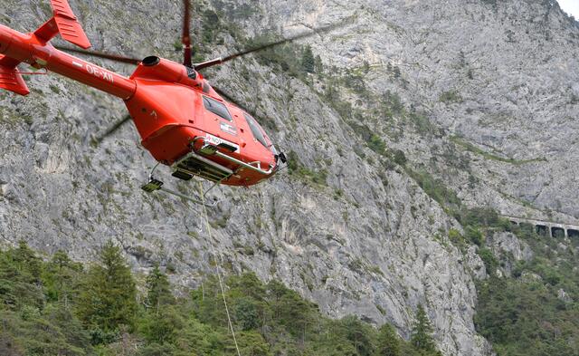 Der 58-Jährige erlitt Verletzungen unbestimmten Grades und wurde mit dem Rettungshubschrauber in das Krankenhaus nach Kufstein geflogen. | Foto: Daniel Liebl / Symbolbild