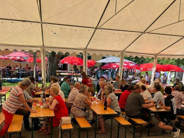 Ein Bild sagt mehr als 1000 Worte ob des Andrangs beim Kellerfest | Foto: Wutte