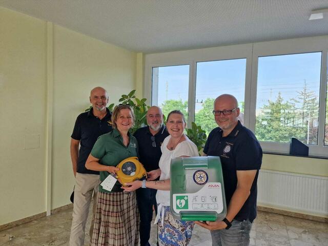 Michael Schwartz (Club41 Aviaticum), Maria &amp; Andreas Lechner, Direktorin Sabine Kreitzer, Martin Aksentowicz BA, MA (Club41 Aviaticum). | Foto: Club 41 Aviaticum