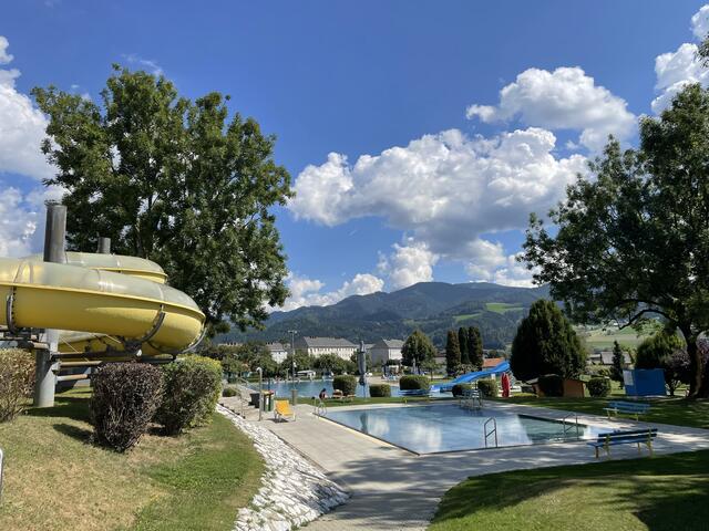 Das Schwimmbad Knittelfeld musste vorübergehend schließen. | Foto: Gerold