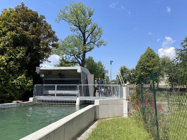Der Almkanal fließt durch das Wasserkraftwerk Sinnhub.  | Foto: sm