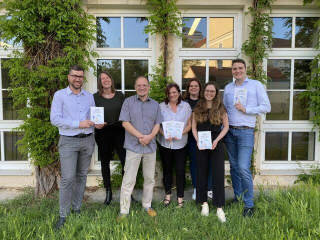 Die KLAR Managerinnen und Manager: v.l.n.r. Alexander Wimmer, Doris Obrecht, Johannes Selinger, Karin Schneider, Jennifer Kraus, Mariella Schreiber, Benedikt Miksch. | Foto: J.Friedlmayer