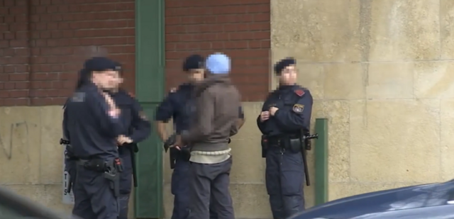 Ein Ausschnitt aus dem neuesten Videobericht von ÖVP Wien-Chef Karl Mahrer. Zu sehen: Der Bereich um die U6-Station Gumpendorfer Straße. | Foto: Screenshot Karl Mahrer/Twitter