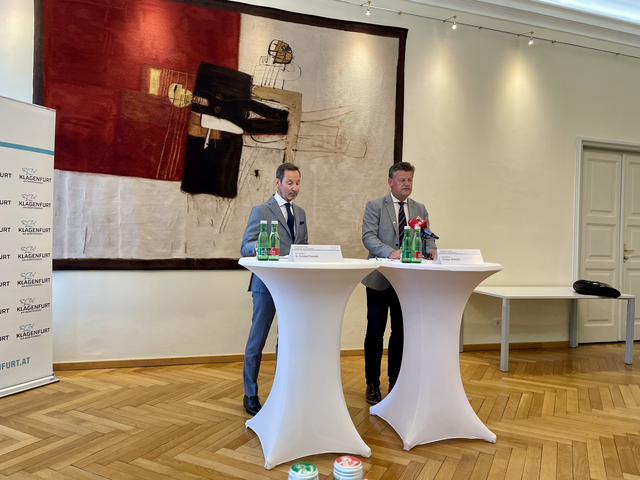 Pusswald und Scheider erklärten das Ergebnis des Landesverwaltungsgerichts. | Foto: MeinBezirk.at