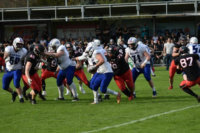 Die Lions bei der Defense | Foto: Carinthian Lions