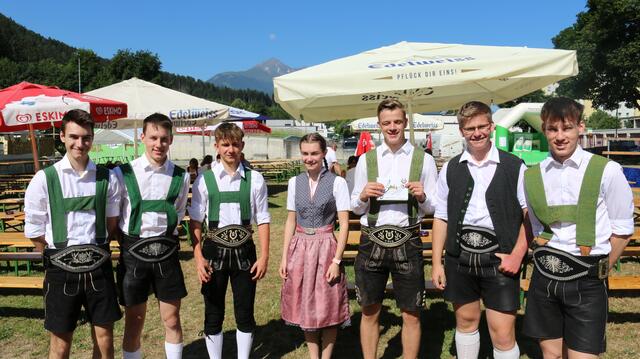 Wer Tanzlmusig braucht, ist bei den jungen Völsern richtig!