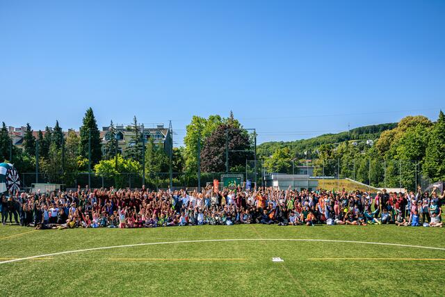 Über 500 Kinder der verschiedensten Altersklassen des Bildungscampus Wien West verbrachten einen Tag in Hütteldorf. | Foto: Leadersnet | Alexander Felten