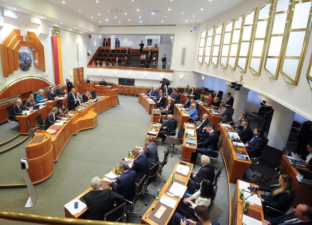 Der von der FPÖ eingeführte Misstrauensantrag gegen Landeshauptmann Hans Peter Doskozil fand in der heutigen Landtagssitzung keine Mehrheit. | Foto: LMS