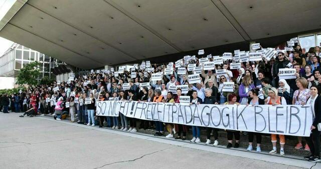 Nach den Ankündigungen des Bildungsministers streikten die Freizeitpädagoginnen und -pädagogen im Mai und Juni. | Foto: www.betriebsrat-bim.at