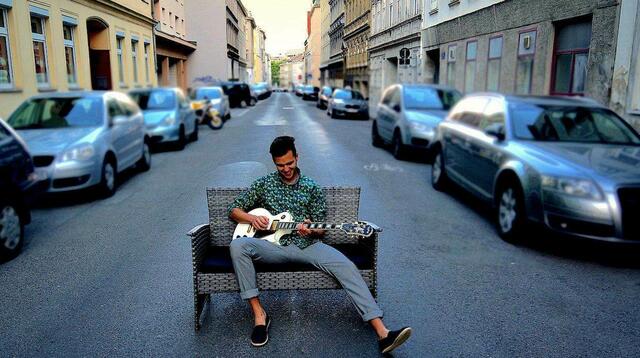 Manuel Brunner singt im Schabanakl.  | Foto: Privat 