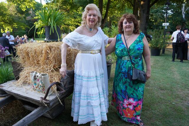 Professorin Birgit Sarata und Professorin Ingrid Nagl-Schramm | Foto: Andrea Glatzer