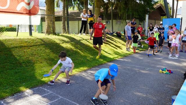 Bei sportlichen Spielen zeigten die Kinder ihren Ehrgeiz. | Foto: Felix Hallinger