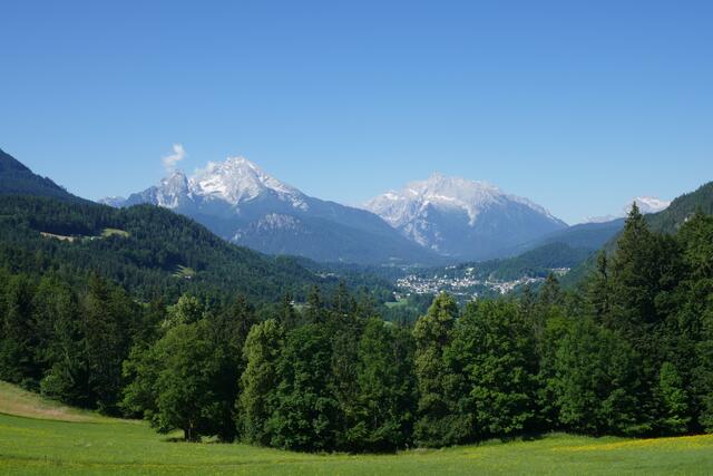 Im Herzen des Berchtesgadener Landes: Watzmann, Hochkalter und Berchtesgaden.  | Foto: Thomas Neuhold