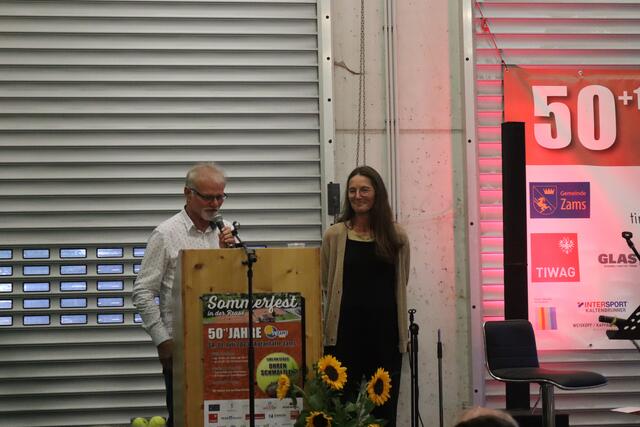 Nahmen die Begrüßung vor: Obmann Wilfried Lentsch und seine Stellvertreterin Petra Kaufmann.  | Foto: Elisabeth Zangerl 