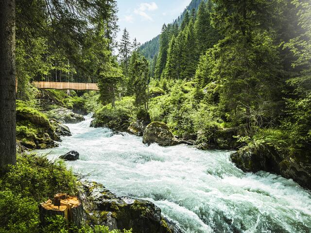 Am WildeWasserWeg im Stubaital lässt sich das Wunderwerk Wasser in all seinen Formen bestaunen. | Foto: Andre Schönherr