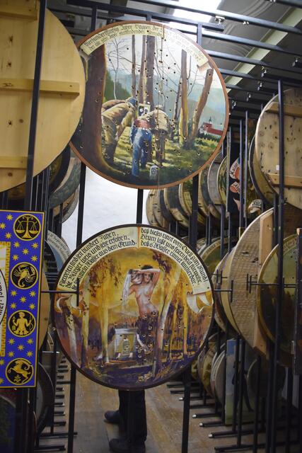 Mehr als 200 Exponate erzählen im Schützenscheibenmuseum aus dem Leben im historischen und modernen Scheibbs über fünf Jahrhunderte.