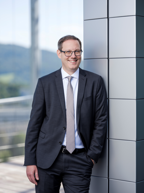 Der designierte JKU Rektor Stefan Koch zeigt sich erfreut über die Wahl. | Foto: Robert Maybach