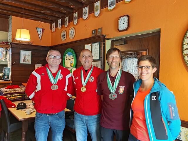 Mirko Blatancic, Rudi Sailer, Sigmar Kahlen und Kathrin Wild | Foto: SG Hall