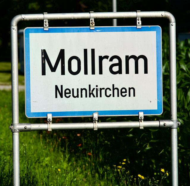 In Mollram sorgt die Errichtung eines Handymastes im Umfeld des Kindergarten für Wirbel. | Foto: Santrucek