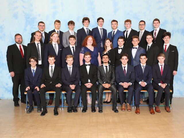 Auzinger Felix, Berger Michael, Bernwinkler Julian, Brettbacher Clemens, Dobler Paul, Feierabend Felix, Fellner Julian, Freischlager Anna, Gatterbauer Leon, Huber Thomas, Kastinger Philipp, Kreil Raffael, Lehner Benjamin, Leimer David, Lindner Alexander, Mann Moritz, Penninger Fabian, Perschl Sophie-Marie, Philippi Nico, Preishuber Marcel, Schmitzberger Martin, Schöppl Maximilian, Schrank Sebastian, Steinmaurer Daniel, Türkmen Ebi, Weikl Lukas, Windischbauer Elias | Foto: GMR Fotografen GmbH