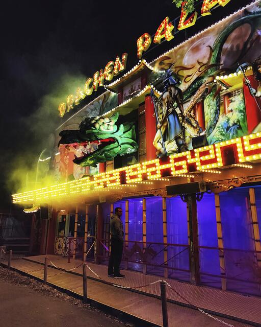 Volksfest, Spiegelkabinett  | Foto: (c) Paul Pfeffel.jpg