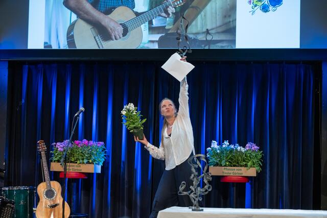 LISA SEXL ... | Foto: Flo Stecher/Illusionsbanderolen