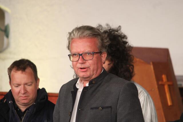 Auch der Steirische Landeshauptmann Christopher Drexler ließ sich die Premiere nicht entgehen. | Foto: RegionalMedien Steiermark/Hofmüller