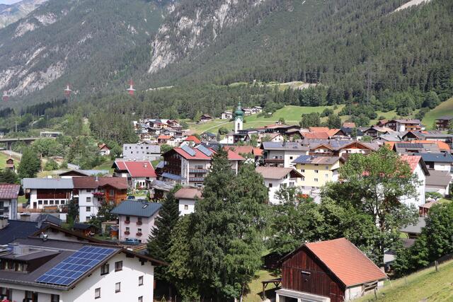 In der Gemeinde Flirsch waren Anfang 2022 1.007 Einwohner gemeldet. | Foto: Othmar Kolp