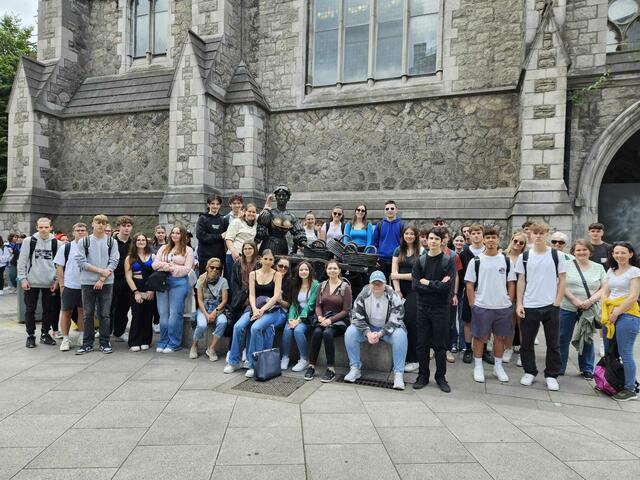 Schülerinnen und Schüler des 3. Jahrgangs in Irland