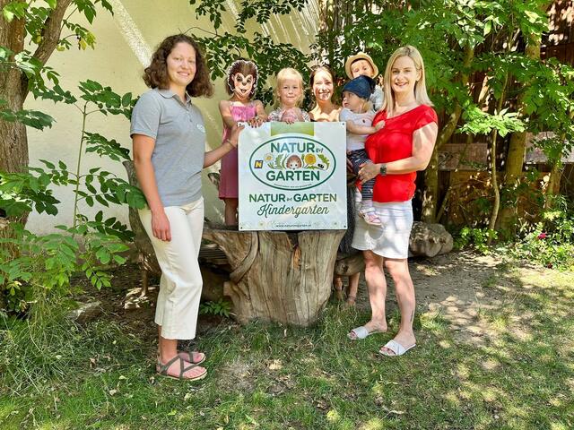Lena Weitschacher (Natur im Garten), Ella Jungmann, Marie Schremser, Katja Pilz (Leiterin), Matteo Eichinger, Antonia Kastner (Obfrau), Hannah Rößl. | Foto: Natur im Garten