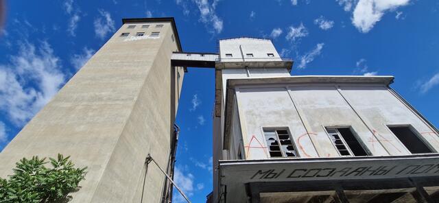 Als "Industriedenkmal" sehen einige die Rösselmühle in Gries. Doch steht sie nun wohl kurz vor dem Abriss. | Foto: Erika Thümmel