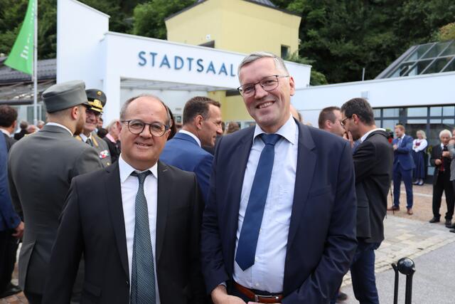 Helmut Pauli ist Direktor der Mittelschule Landeck (Clemens Holzmeister) und Prof. Mag. Otto Siegele Direktor des Gymnasiums Landeck.  | Foto: Elisabeth Zangerl 