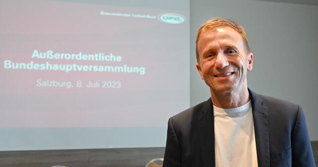 Freude herrscht bei Klaus Mitterdorfer. Er wurde am Samstag einstimmig zum Präsidenten des Österreichischen Fußball-Bundes (ÖFB) gewählt. | Foto:  BARBARA GINDL / APA / picturedesk.com
