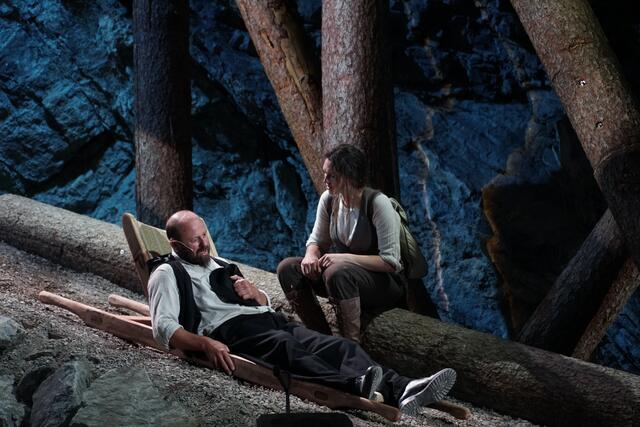 Wally kehrt zu ihrem sterbenden Vater zurück. | Foto: Reichel