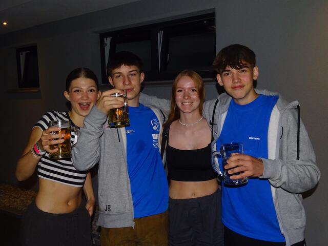 Anna Pöchacker, Julian Bramreiter, Paula Fuchsluger und Florian Leichtfried | Foto: Simon Glösl