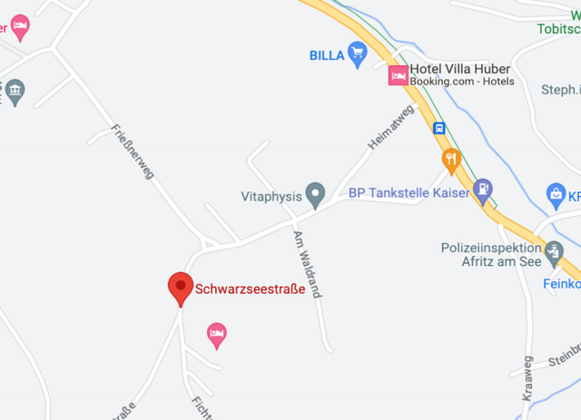 Die Schwarzseestraße wurde durch Oberflächenwasser geflutet. | Foto: Google Maps