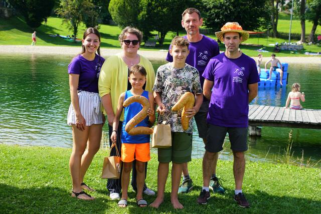 1. Jonas Pfeffer, 13 Jahre und 2. Marco Schieder (10)(Radteam Leoben) meisterten den Energy Crosstriathlon alleine.  | Foto: Franz Kern